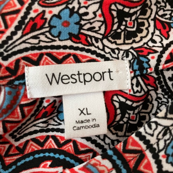 Navy medallion pattern tank with blue sweater - Picture 2 of 3